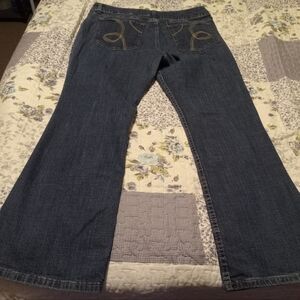 Pair of Riders by Lee MID RISE BOOT CUT Size 16 P Great condition